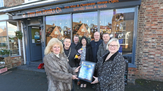 Easingwold in lights Tipsy Fox (002)