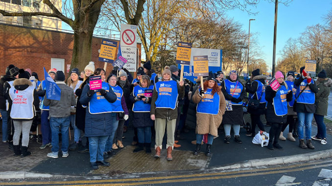 nurses-strike-york-hospital-18-jan-2023-6