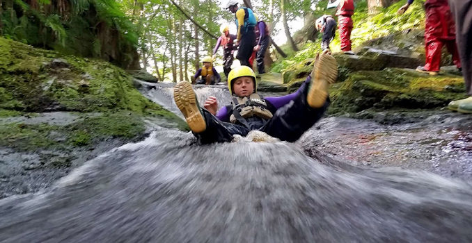 slide (002)